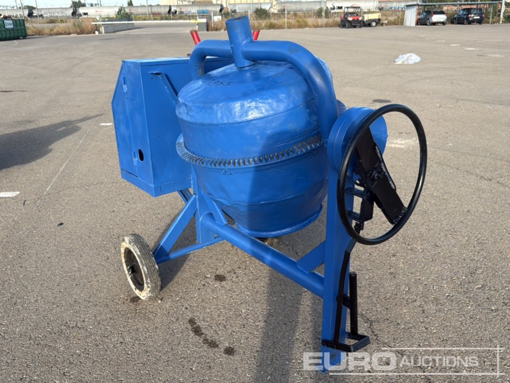 Iseki Concrete Mixer - Betoneira: foto 2 Iseki Concrete Mixer - Betoneira: foto 2