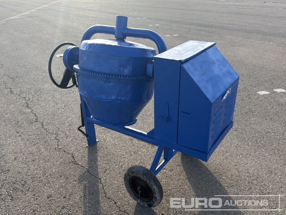 Iseki Concrete Mixer - Betoneira: foto 4 Iseki Concrete Mixer - Betoneira: foto 4