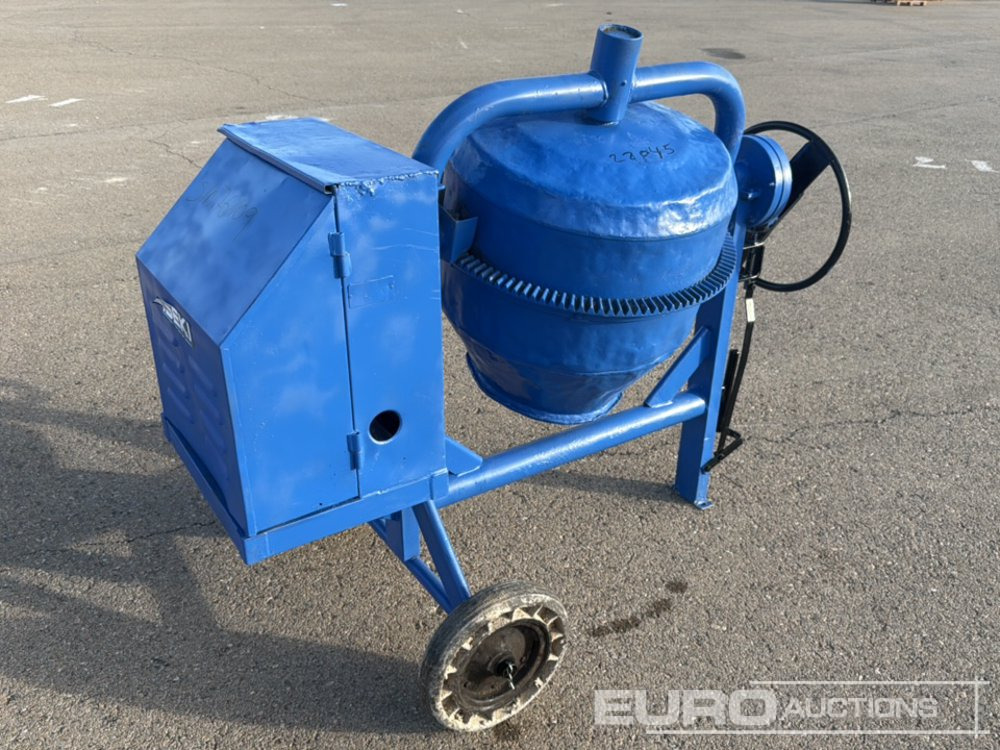 Iseki Concrete Mixer - Betoneira: foto 1 Iseki Concrete Mixer - Betoneira: foto 1