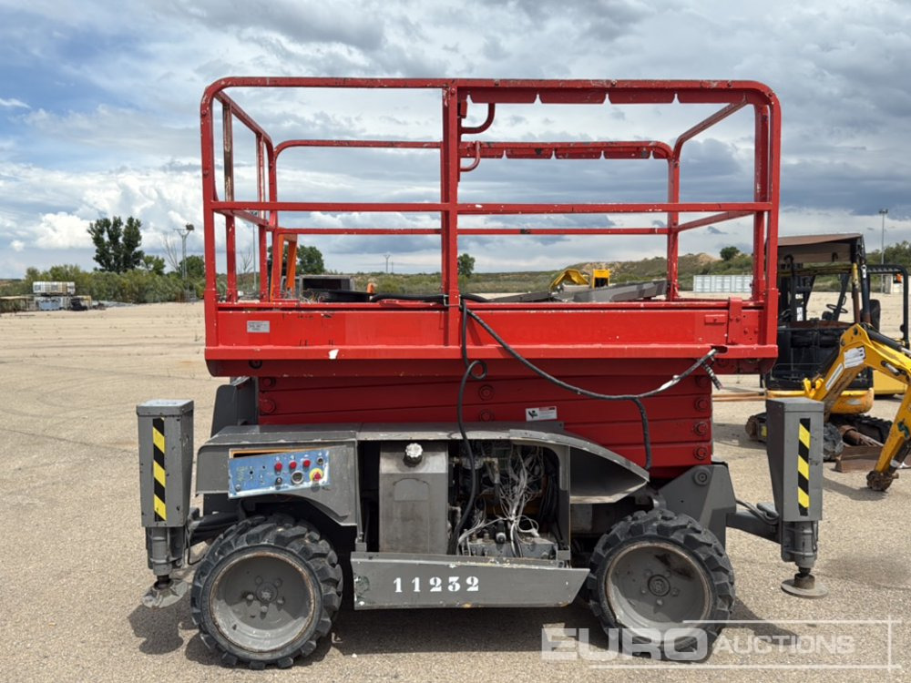 Haulotte Compact 12 DX - Máquina de construção: foto 2 Haulotte Compact 12 DX - Máquina de construção: foto 2