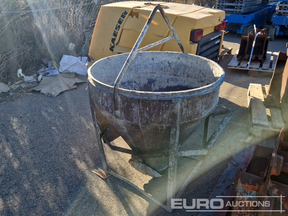 Metal Hopper - Equipamento de construção: foto 1 Metal Hopper - Equipamento de construção: foto 1