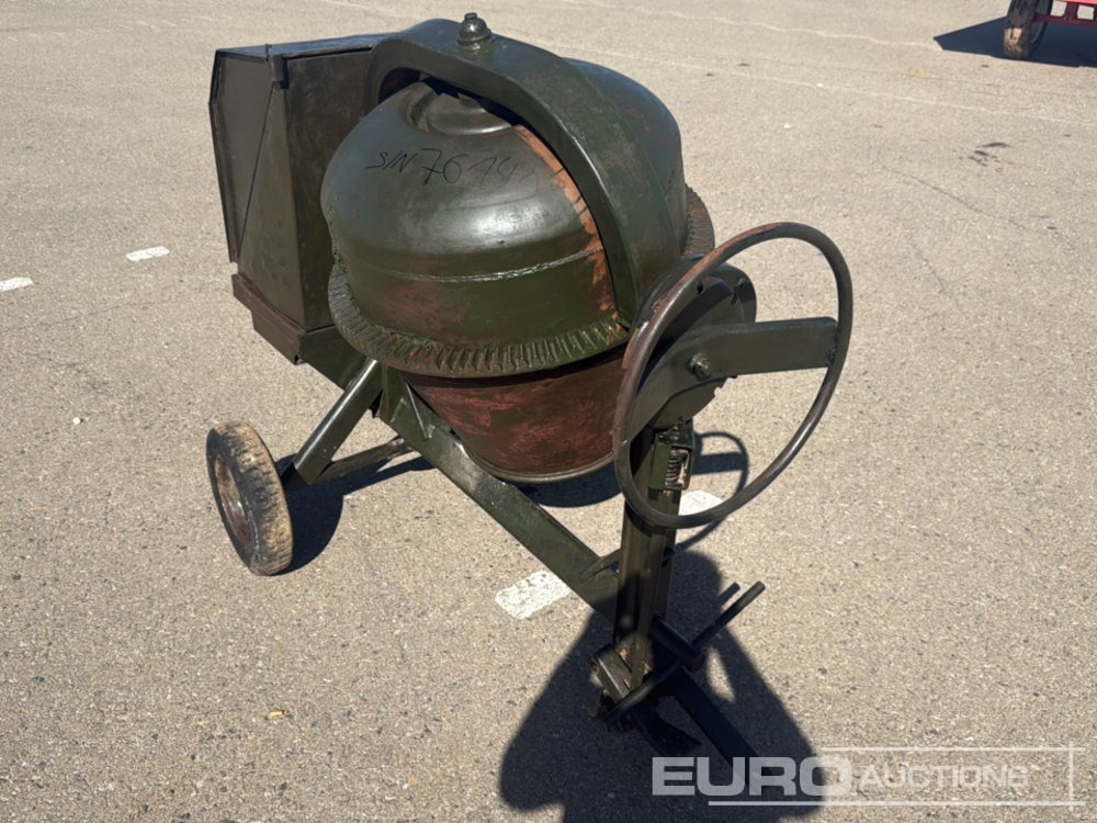 Umacon Concrete Mixer - Betoneira: foto 1 Umacon Concrete Mixer - Betoneira: foto 1