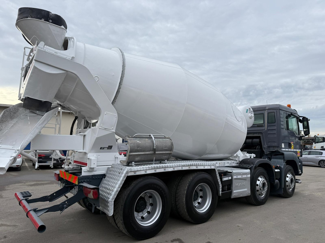 Camion béton MAN TGS 32.420 FF-957-DW - Caminhão betoneira: foto 5 Camion béton MAN TGS 32.420 FF-957-DW - Caminhão betoneira: foto 5