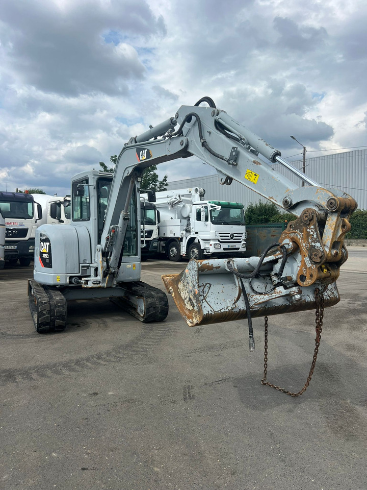 Mini-pelle Caterpillar 305E2 - Mini escavadeira: foto 2 Mini-pelle Caterpillar 305E2 - Mini escavadeira: foto 2