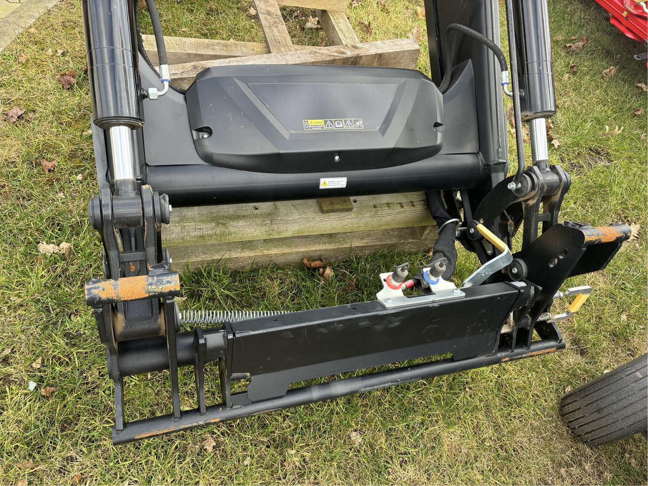 Alö Frontlader G5L Valtra - Carregador frontal para o trator: foto 4 Alö Frontlader G5L Valtra - Carregador frontal para o trator: foto 4