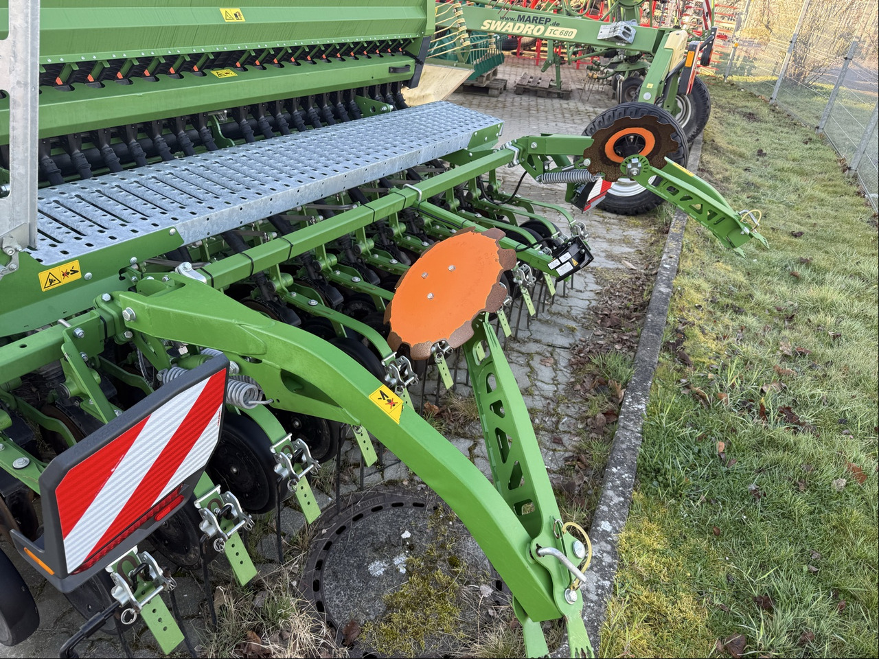 Amazone Anbaukreiselegge KE 3001 Super - Maquina para lavrar a terra: foto 5 Amazone Anbaukreiselegge KE 3001 Super - Maquina para lavrar a terra: foto 5