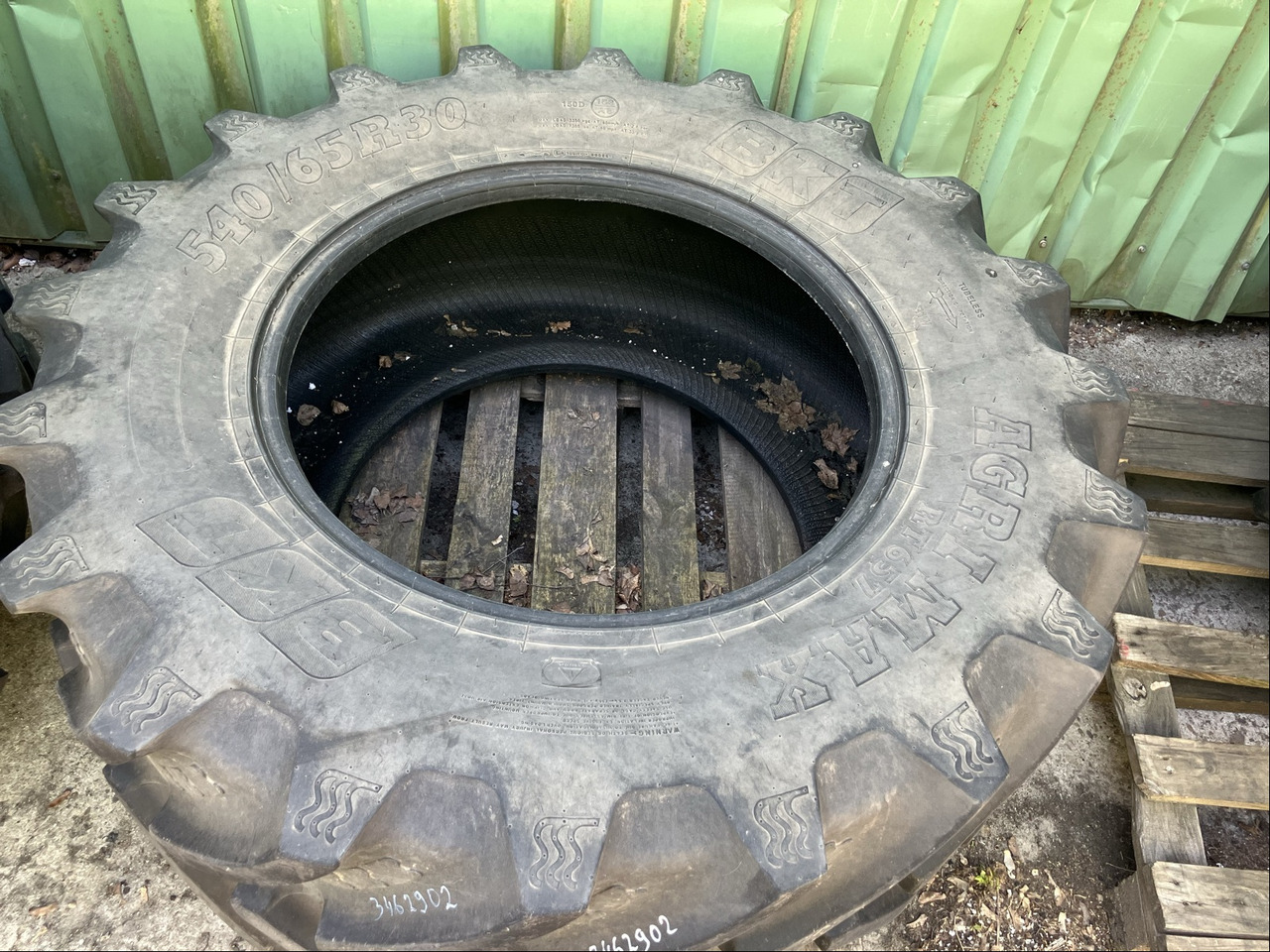 BKT 540/65R30 - Jantes e pneus: foto 3 BKT 540/65R30 - Jantes e pneus: foto 3