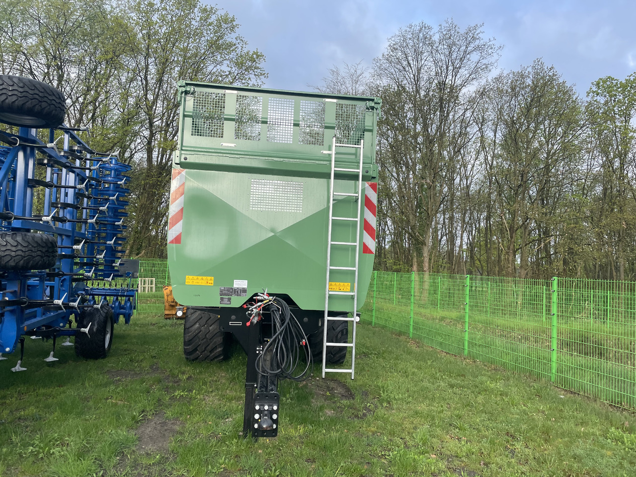 Brantner TA 24073/2 POWER-TUBE - Reboque basculante agrícola: foto 2 Brantner TA 24073/2 POWER-TUBE - Reboque basculante agrícola: foto 2