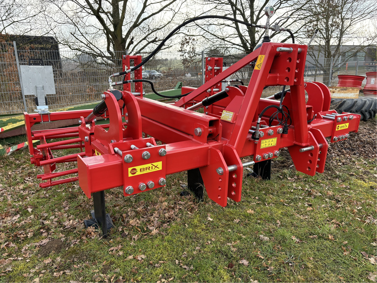 Brix Tiefenlockerer Rambo 900-H - Maquina para lavrar a terra: foto 1 Brix Tiefenlockerer Rambo 900-H - Maquina para lavrar a terra: foto 1