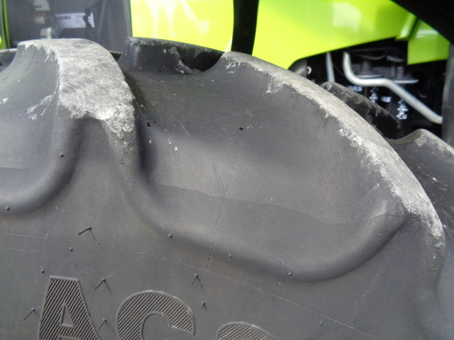 Locação de Claas Arion 430 Claas Arion 430: foto 11