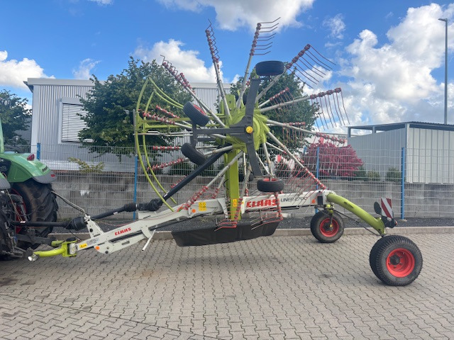 Claas Liner 2700 - Ancinho enleirador: foto 1 Claas Liner 2700 - Ancinho enleirador: foto 1