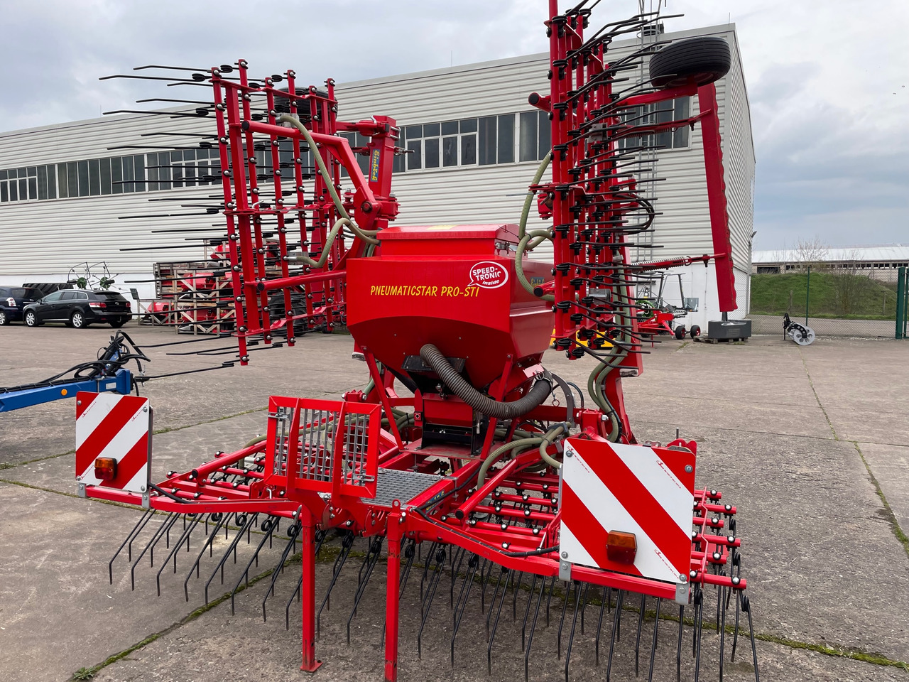 Einböck Pneumaticstar Pro 600 STI - Máquina para semear: foto 1 Einböck Pneumaticstar Pro 600 STI - Máquina para semear: foto 1