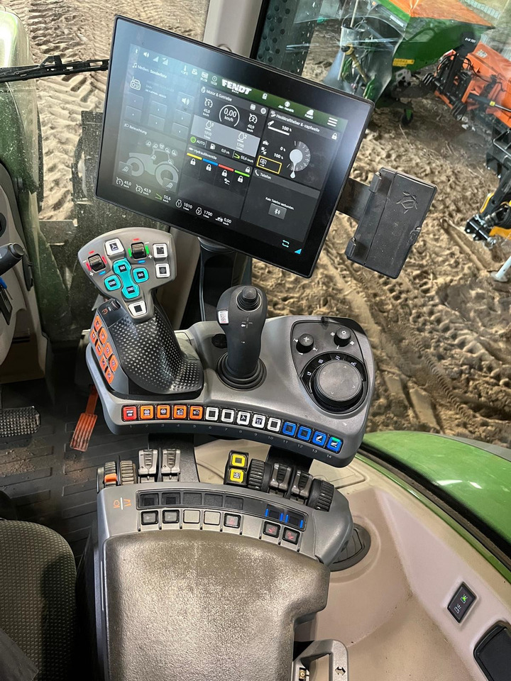 Fendt 720 Vario Gen6 PowerPlus - Trator: foto 2 Fendt 720 Vario Gen6 PowerPlus - Trator: foto 2