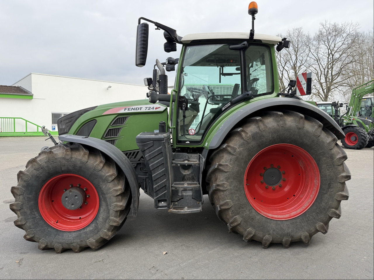 Fendt 724 Vario S4 - Trator: foto 2 Fendt 724 Vario S4 - Trator: foto 2