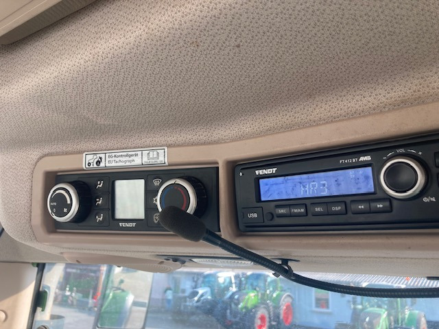 Fendt 724 Vario S4 Profi - Trator: foto 3 Fendt 724 Vario S4 Profi - Trator: foto 3