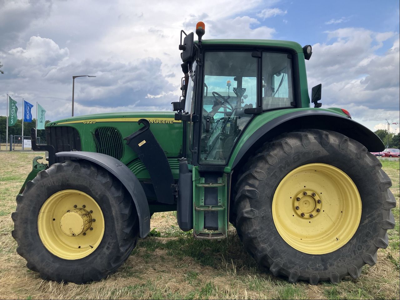 John Deere 6920 Auto Quad - Trator: foto 1 John Deere 6920 Auto Quad - Trator: foto 1