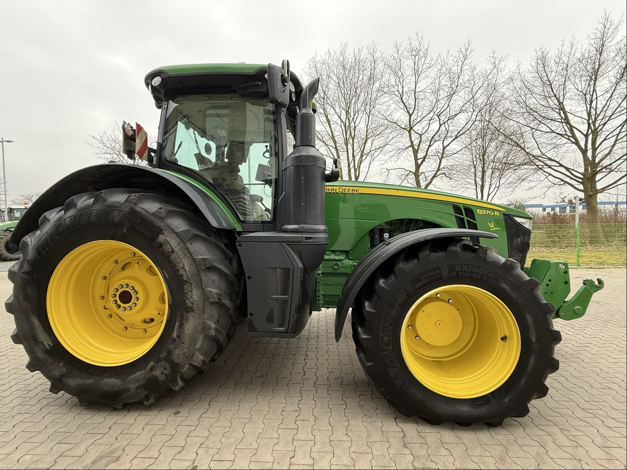 John Deere 8370 R - Trator: foto 5 John Deere 8370 R - Trator: foto 5