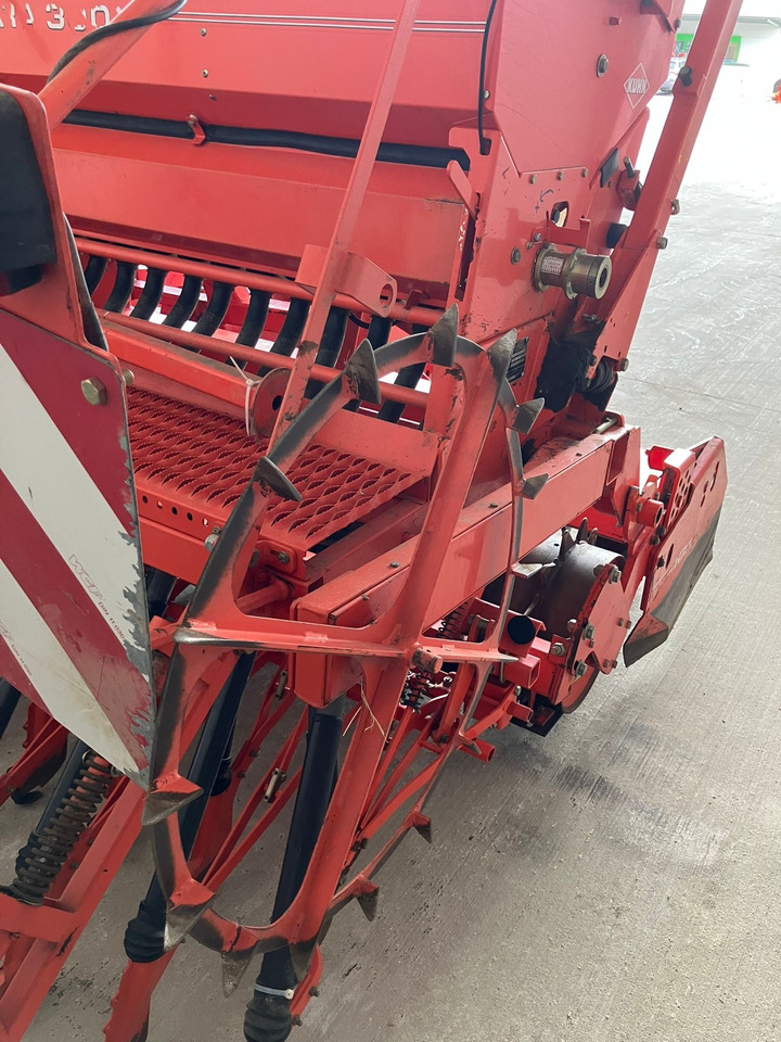 Kuhn Drillmaschinen - Semeadeira: foto 4 Kuhn Drillmaschinen - Semeadeira: foto 4