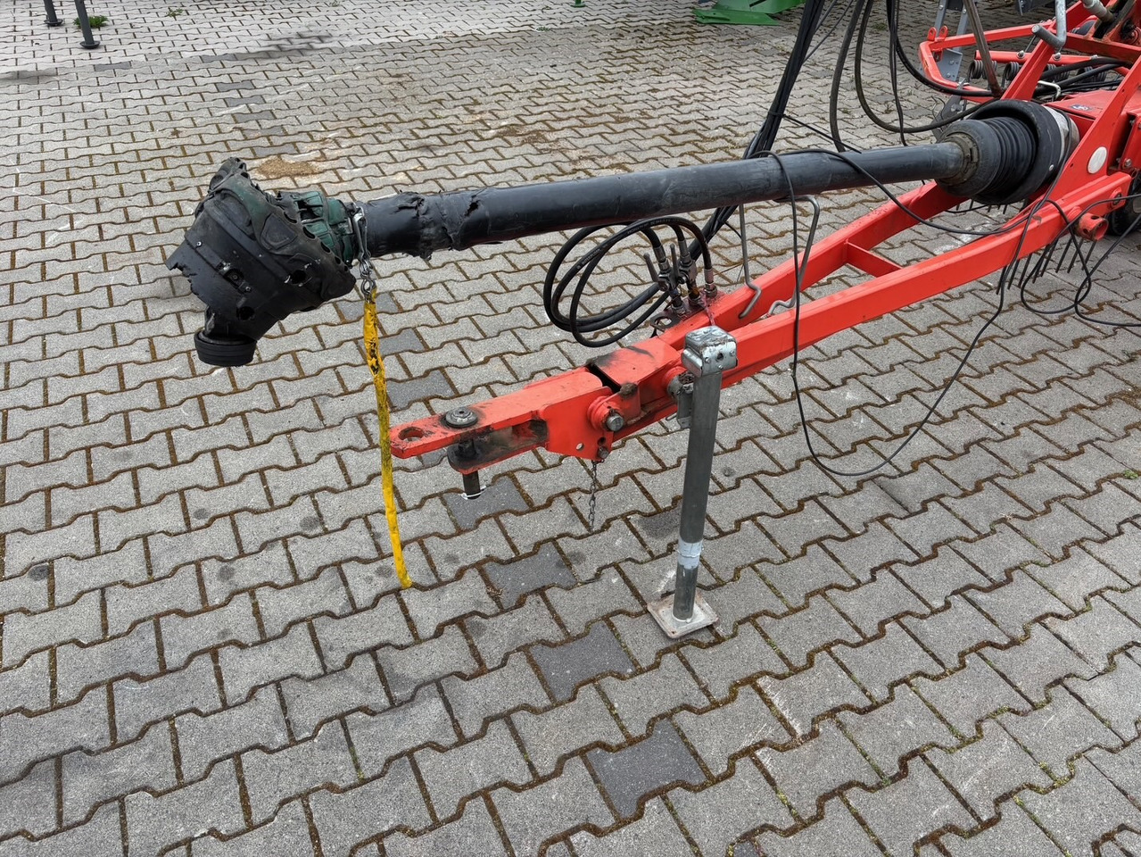 Kuhn Schwader 6632 - Ancinho enleirador: foto 2 Kuhn Schwader 6632 - Ancinho enleirador: foto 2