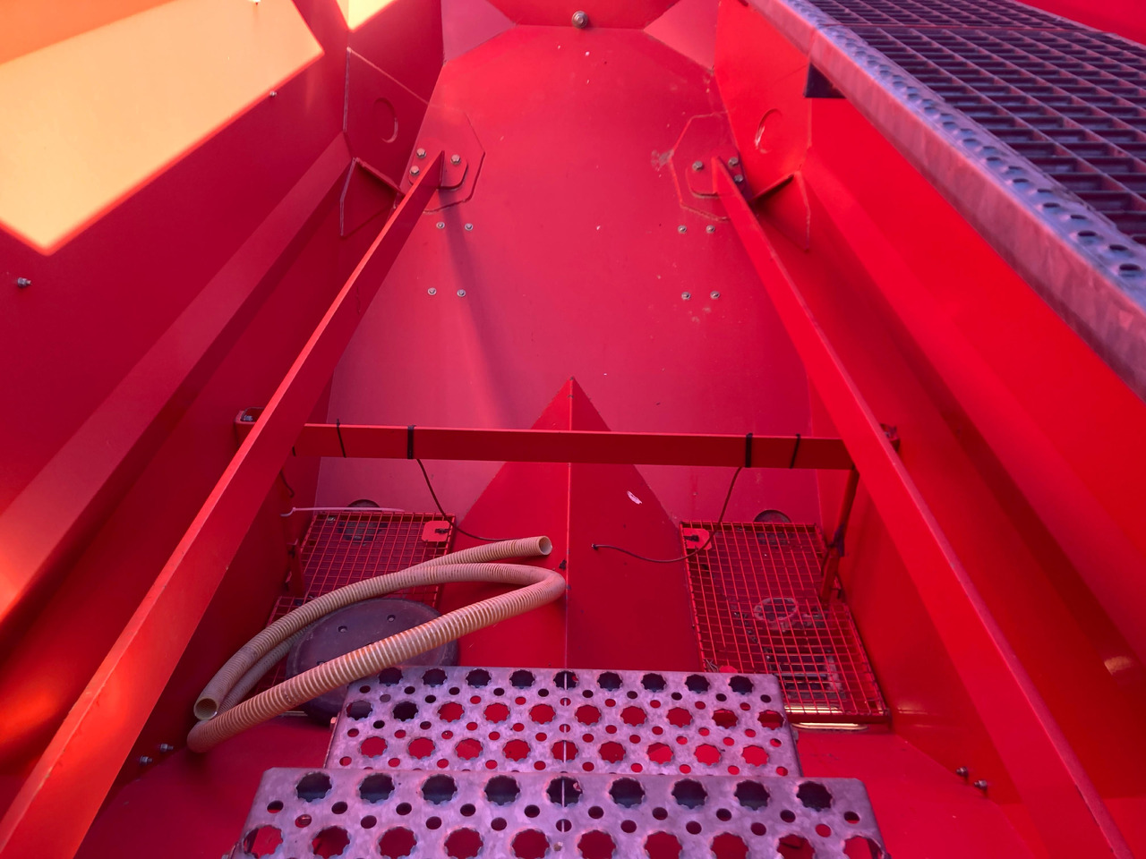 Kverneland DG 12000 - Semeadeira: foto 4 Kverneland DG 12000 - Semeadeira: foto 4