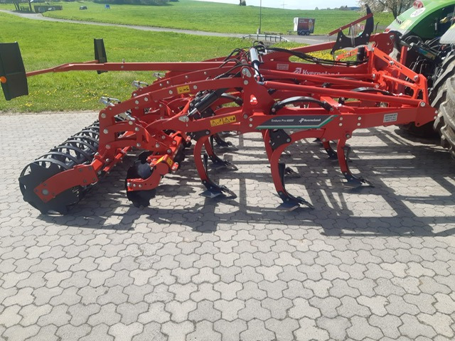 Kverneland Enduro F Grubber - Cultivador: foto 1 Kverneland Enduro F Grubber - Cultivador: foto 1