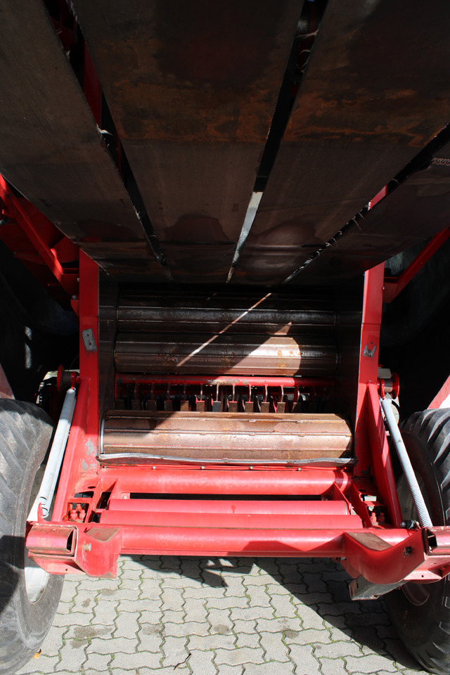 Lely Welger RP 545 - Máquina para produção de feno: foto 4 Lely Welger RP 545 - Máquina para produção de feno: foto 4