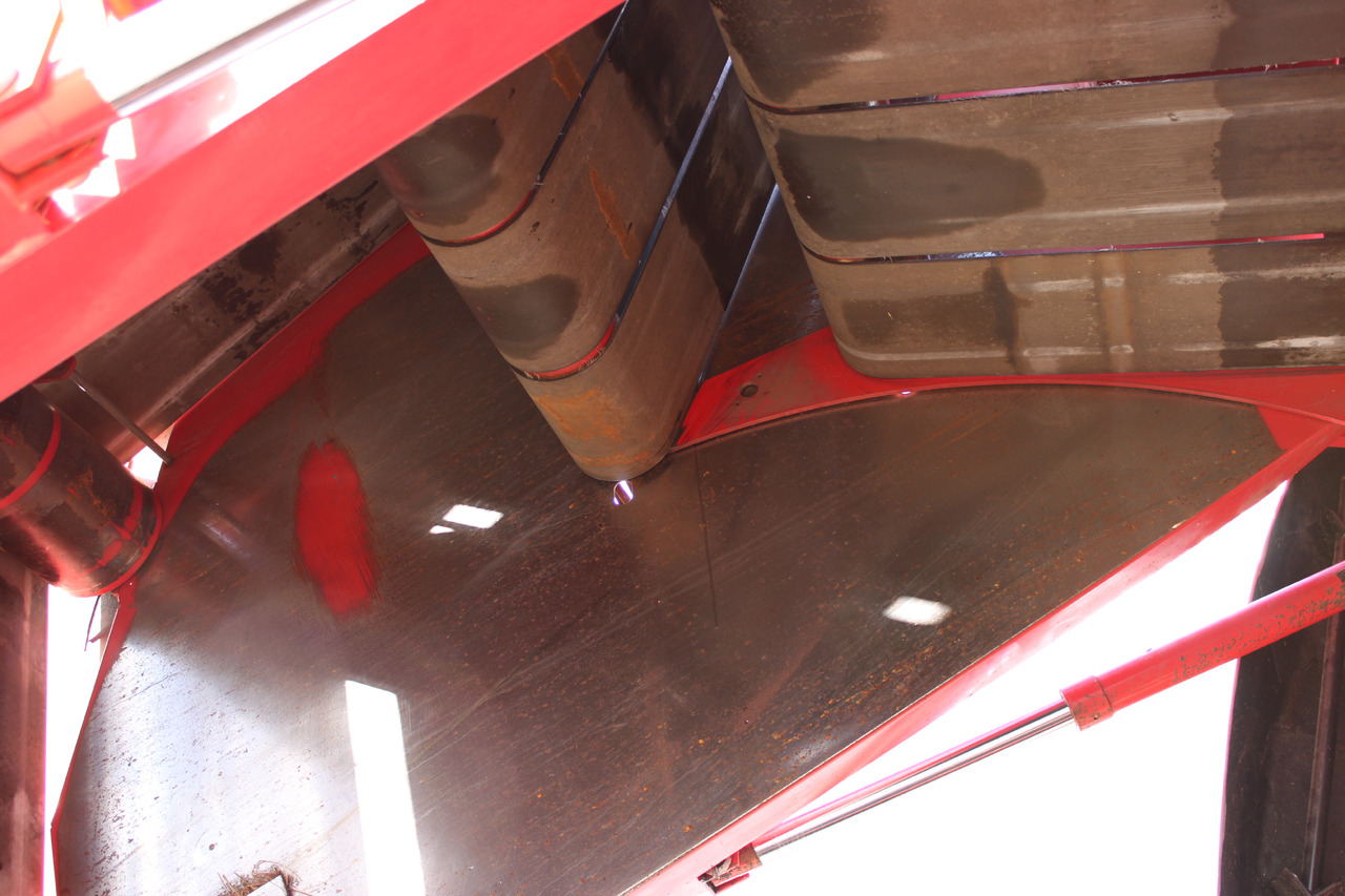 Lely Welger RP 545 - Máquina para produção de feno: foto 2 Lely Welger RP 545 - Máquina para produção de feno: foto 2