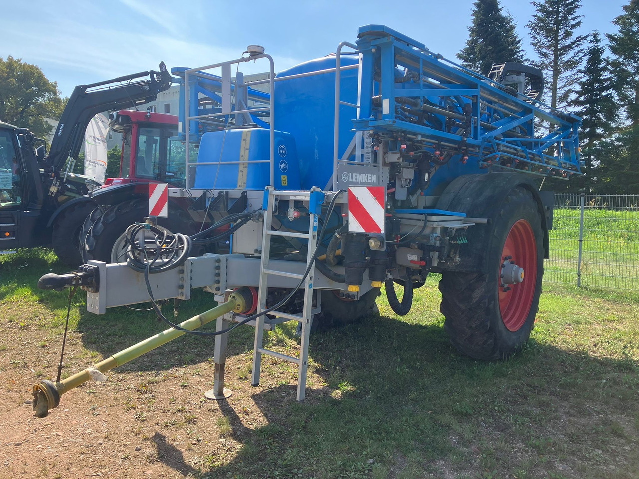 Lemken Primus 45 - Pulverizador agricola: foto 1 Lemken Primus 45 - Pulverizador agricola: foto 1