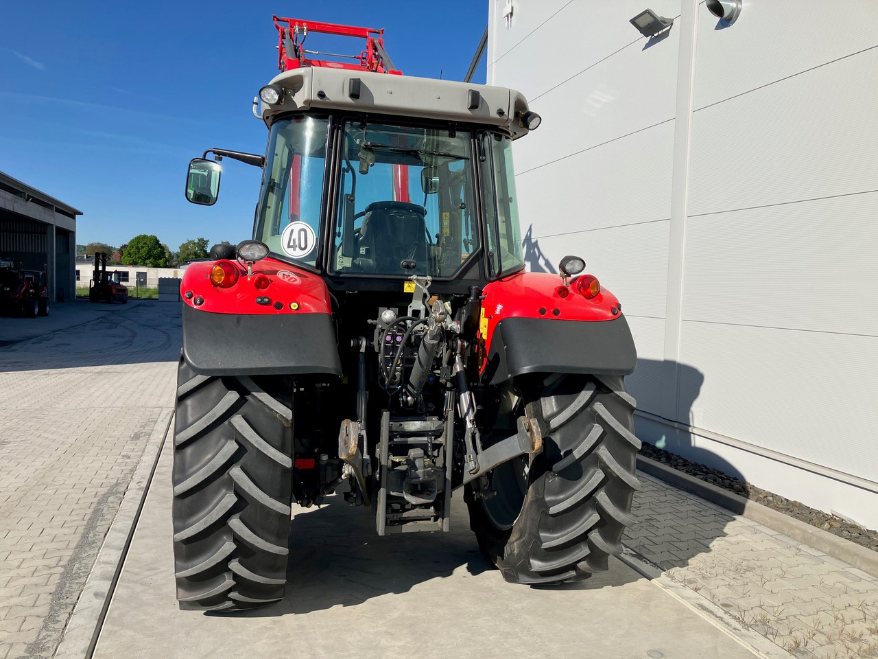 Massey Ferguson 5613 Dyna 6 - Trator: foto 5 Massey Ferguson 5613 Dyna 6 - Trator: foto 5