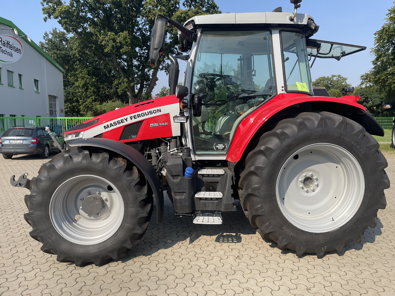 Massey Ferguson 5S.145 Dyna-6 Exclusive - Trator: foto 1 Massey Ferguson 5S.145 Dyna-6 Exclusive - Trator: foto 1