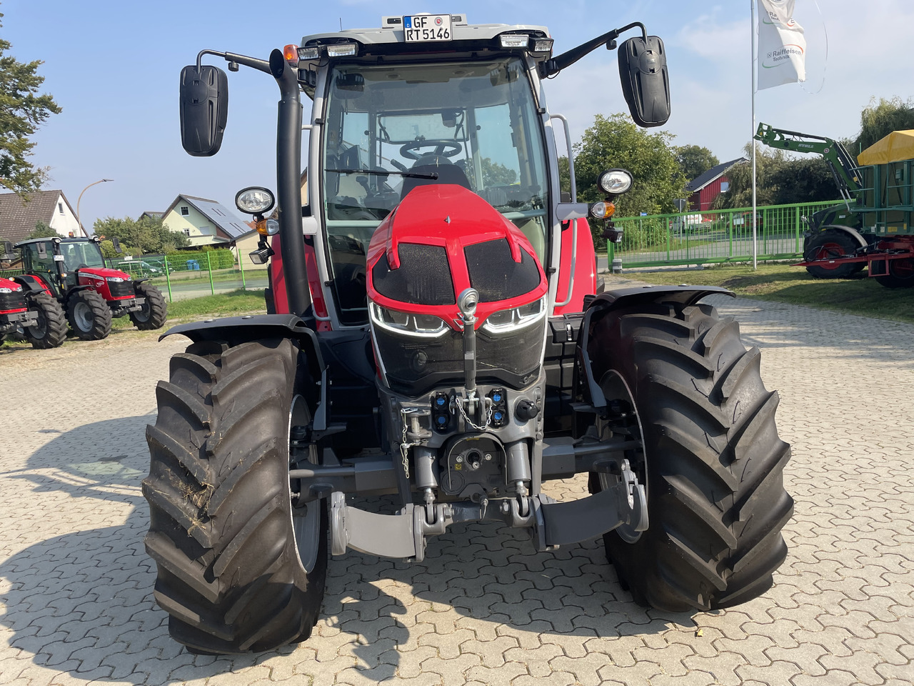 Massey Ferguson 5S.145 Dyna-6 Exclusive - Trator: foto 3 Massey Ferguson 5S.145 Dyna-6 Exclusive - Trator: foto 3