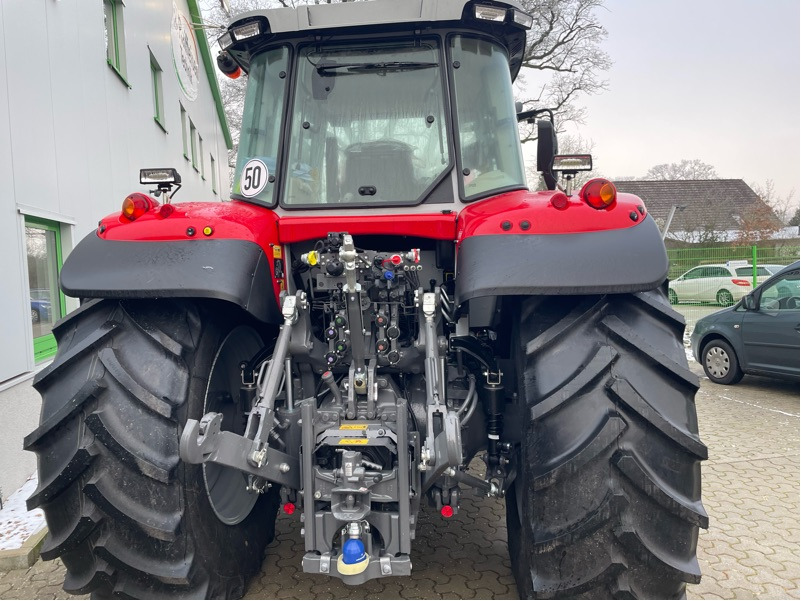 Massey Ferguson 6S.135 Dyna-VT EFFICIENT - Trator: foto 5 Massey Ferguson 6S.135 Dyna-VT EFFICIENT - Trator: foto 5