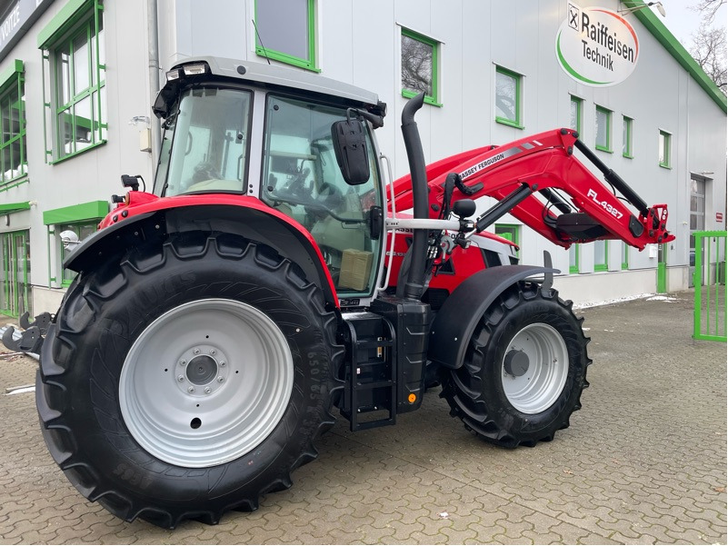 Massey Ferguson 6S.135 Dyna-VT EFFICIENT - Trator: foto 1 Massey Ferguson 6S.135 Dyna-VT EFFICIENT - Trator: foto 1