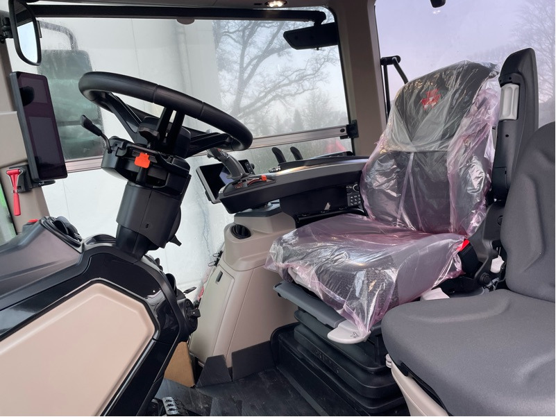 Massey Ferguson 8S.265 Dyna-7 EFFICIENT - Trator: foto 2 Massey Ferguson 8S.265 Dyna-7 EFFICIENT - Trator: foto 2