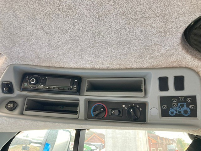 New Holland T7.200 Autocommand - Trator: foto 2 New Holland T7.200 Autocommand - Trator: foto 2