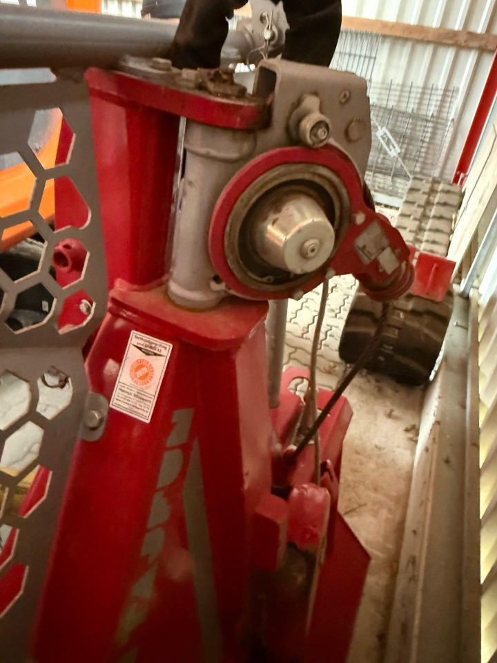 Taifun Seilwinde mit Teleskopausschub - Guindaste: foto 2 Taifun Seilwinde mit Teleskopausschub - Guindaste: foto 2