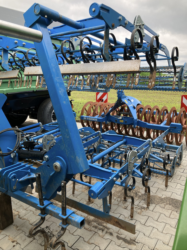 Tigges Saatbettkombi 6m hydr. - Grade: foto 5 Tigges Saatbettkombi 6m hydr. - Grade: foto 5