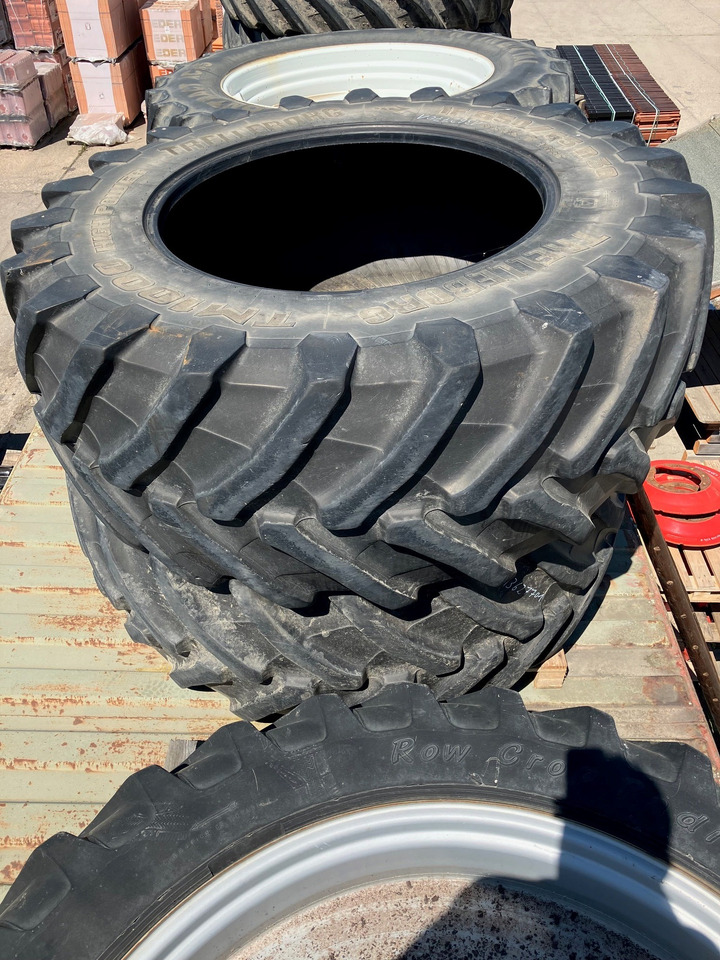 Trelleborg 650/65R38 TM1000 - Jantes e pneus: foto 1 Trelleborg 650/65R38 TM1000 - Jantes e pneus: foto 1