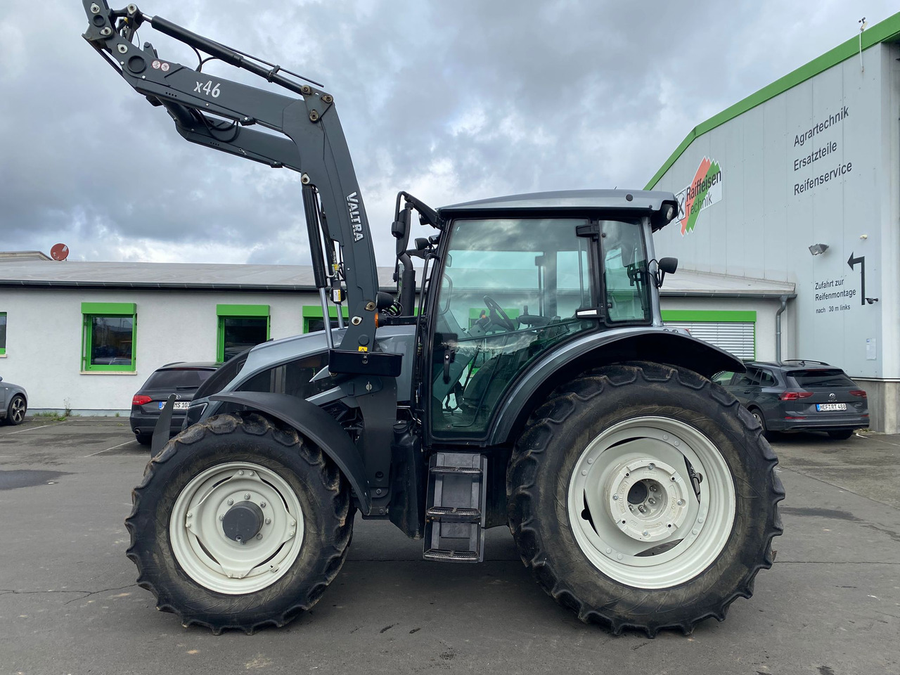 Valtra A 104 MH4 - Trator: foto 1 Valtra A 104 MH4 - Trator: foto 1