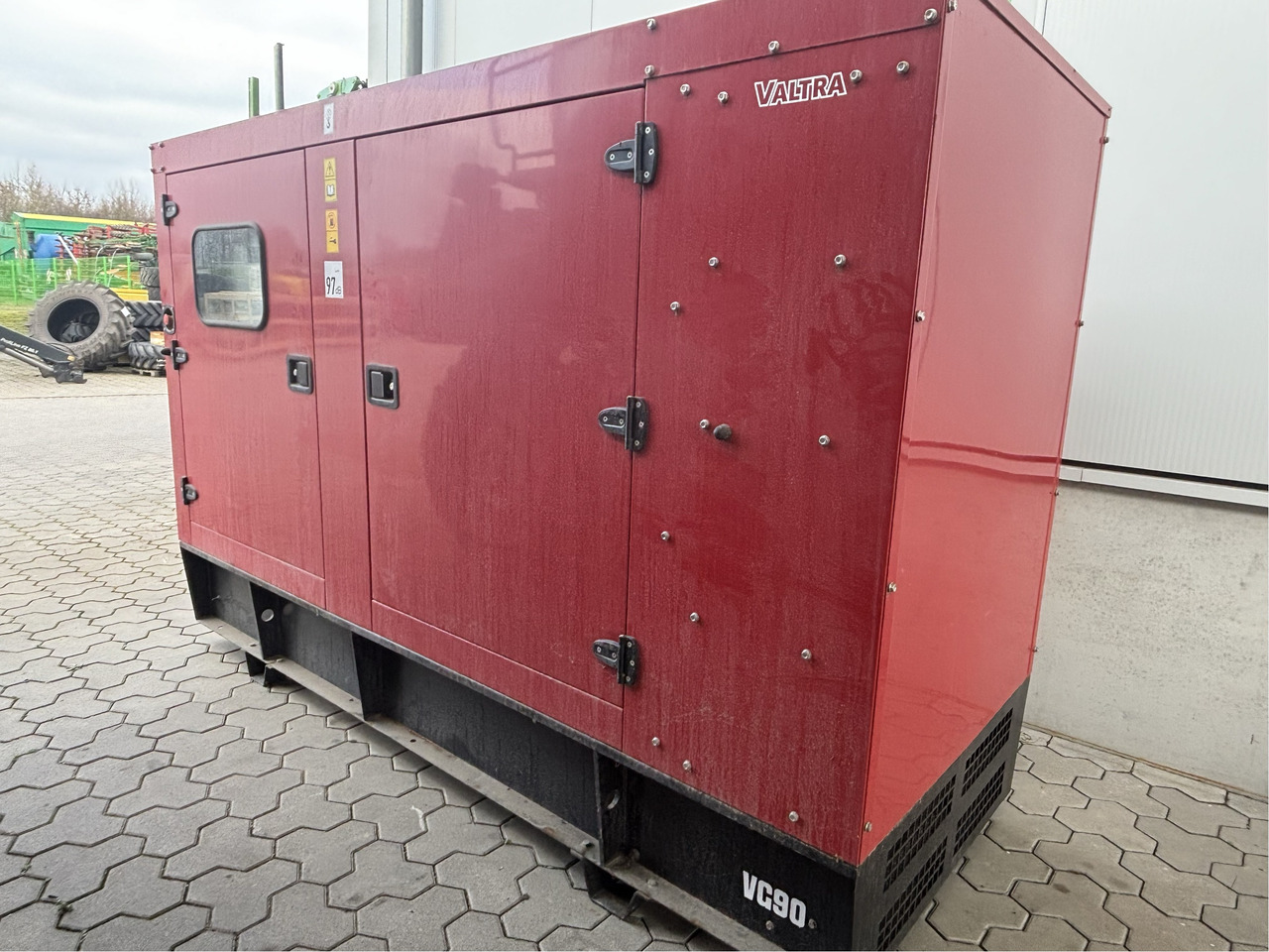 Valtra Diesel-Generator VG90 - Ferramenta/ Equipamento: foto 4 Valtra Diesel-Generator VG90 - Ferramenta/ Equipamento: foto 4