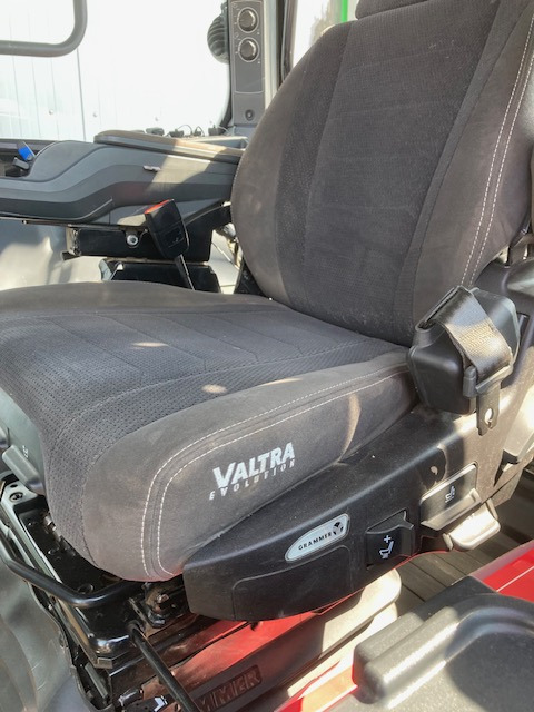 Valtra T 235 Versu - Trator: foto 5 Valtra T 235 Versu - Trator: foto 5
