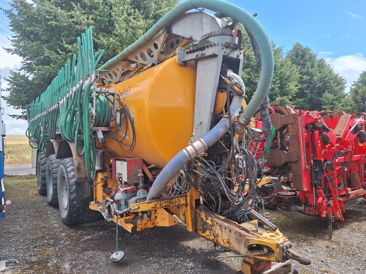 Veenhuis SP25000 - Equipamento de fertilização: foto 1 Veenhuis SP25000 - Equipamento de fertilização: foto 1