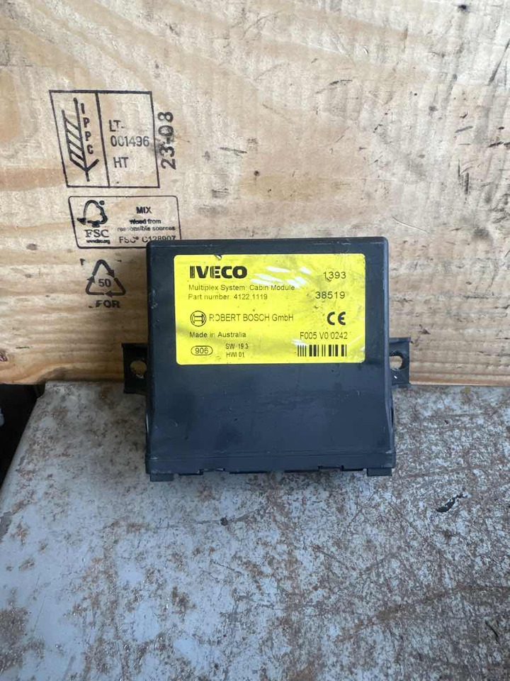 IVECO ECU 41221119 - Sistema elétrico de Caminhão: foto 1 IVECO ECU 41221119 - Sistema elétrico de Caminhão: foto 1