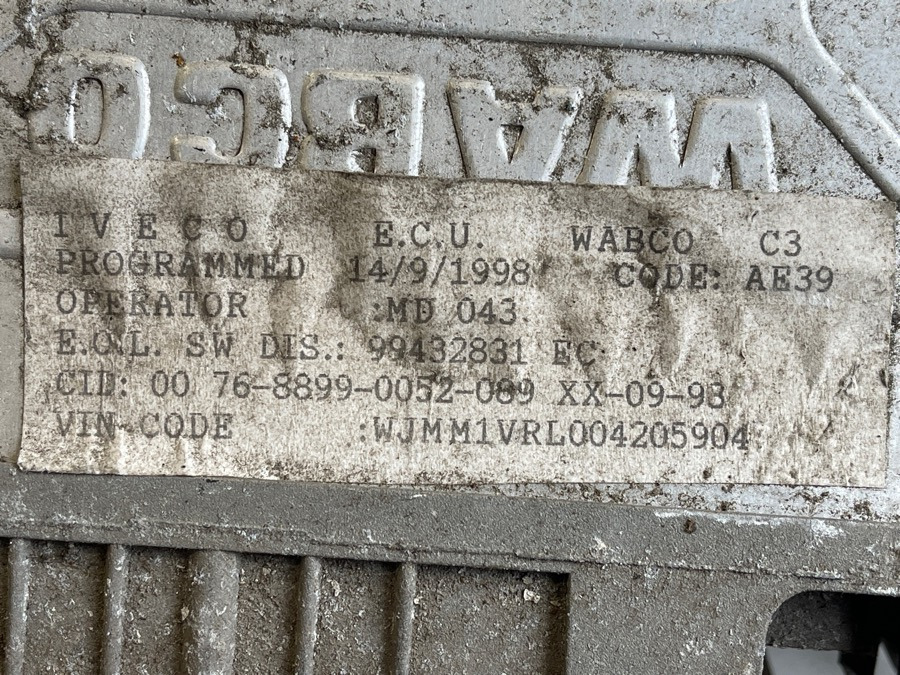 IVECO ECU 4460040660 - Sistema elétrico de Caminhão: foto 3 IVECO ECU 4460040660 - Sistema elétrico de Caminhão: foto 3
