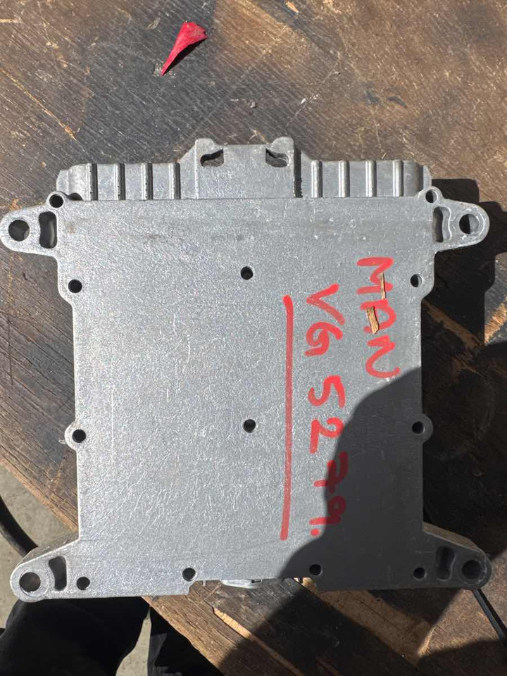 MAN ECU 51.11616-7016 - Sistema elétrico de Caminhão: foto 3 MAN ECU 51.11616-7016 - Sistema elétrico de Caminhão: foto 3