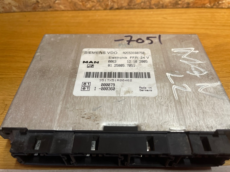 MAN ECU 81.25805-7051 - Sistema elétrico de Caminhão: foto 1 MAN ECU 81.25805-7051 - Sistema elétrico de Caminhão: foto 1