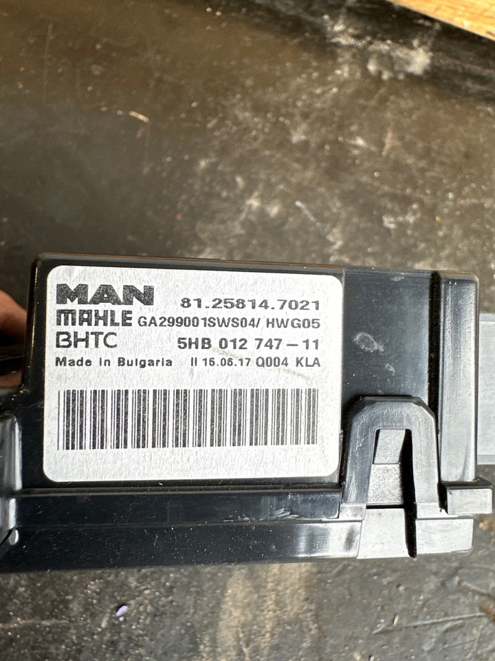 MAN ECU 81.25814-7021 - Sistema elétrico de Caminhão: foto 2 MAN ECU 81.25814-7021 - Sistema elétrico de Caminhão: foto 2