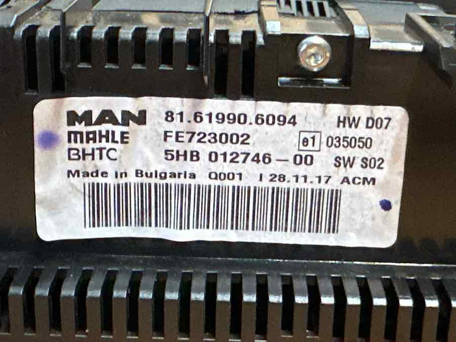 MAN ECU MODULE HEATING 81.61990-6094 - Sistema elétrico de Caminhão: foto 3 MAN ECU MODULE HEATING 81.61990-6094 - Sistema elétrico de Caminhão: foto 3