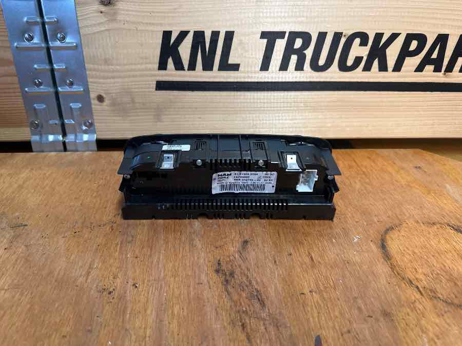 MAN ECU MODULE HEATING 81.61990-6094 - Sistema elétrico de Caminhão: foto 2 MAN ECU MODULE HEATING 81.61990-6094 - Sistema elétrico de Caminhão: foto 2