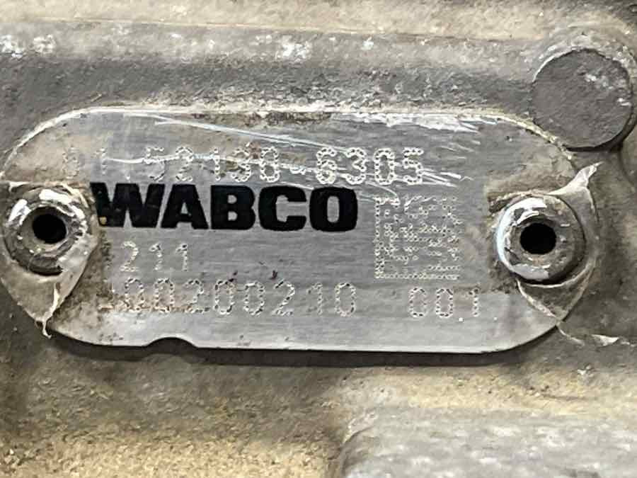 MAN FOOT BREAKE VALVE 81.52130-6305 - Válvula de freio de Caminhão: foto 3 MAN FOOT BREAKE VALVE 81.52130-6305 - Válvula de freio de Caminhão: foto 3